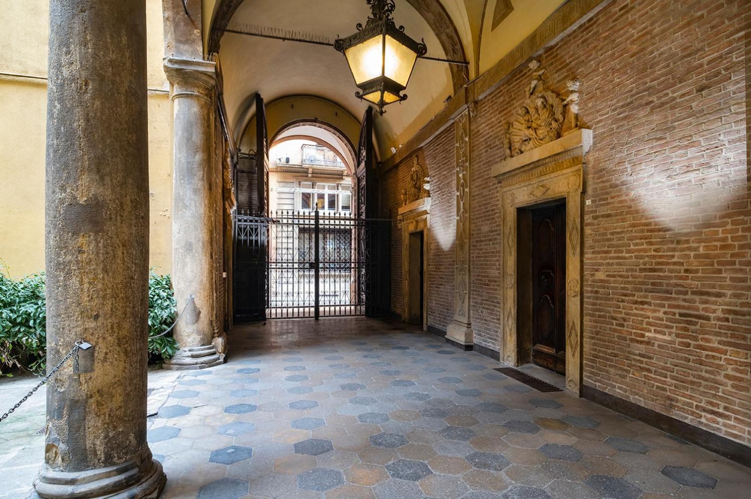 House Of Magic - Due Torri Apartamento Bolonha Exterior foto