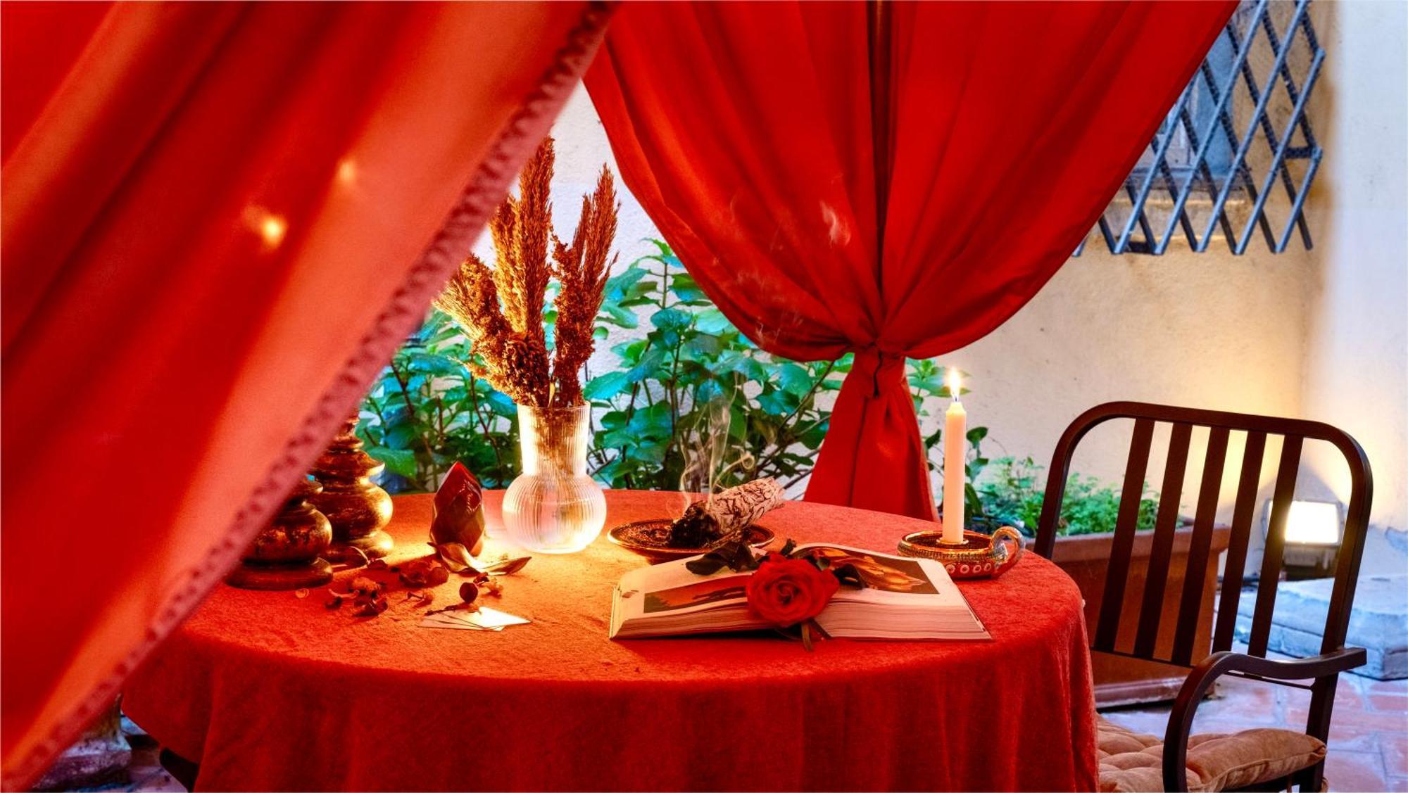 House Of Magic - Due Torri Apartamento Bolonha Exterior foto
